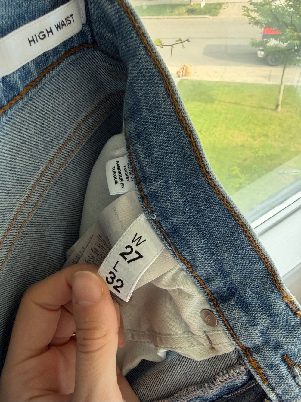 Classic Blue High-Rise Women’s Jeans - Picture 3 of 4
